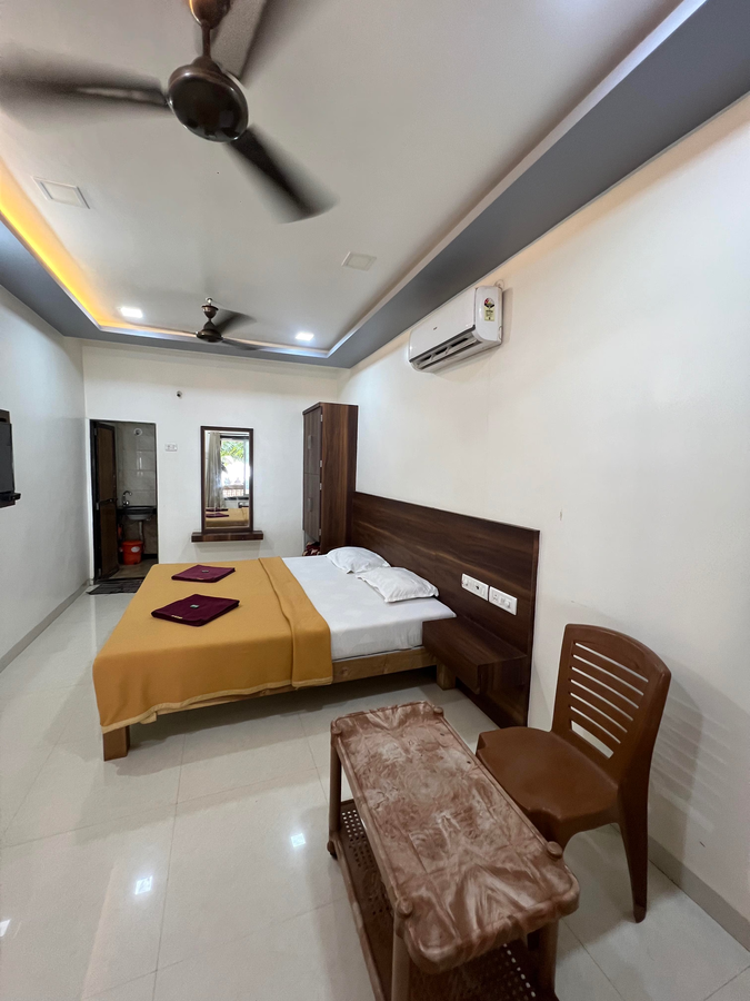 Maitri Beach Resort,Murud,3 star