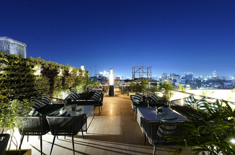 Park Central Jaipur City Centre,Amer Road,4 star