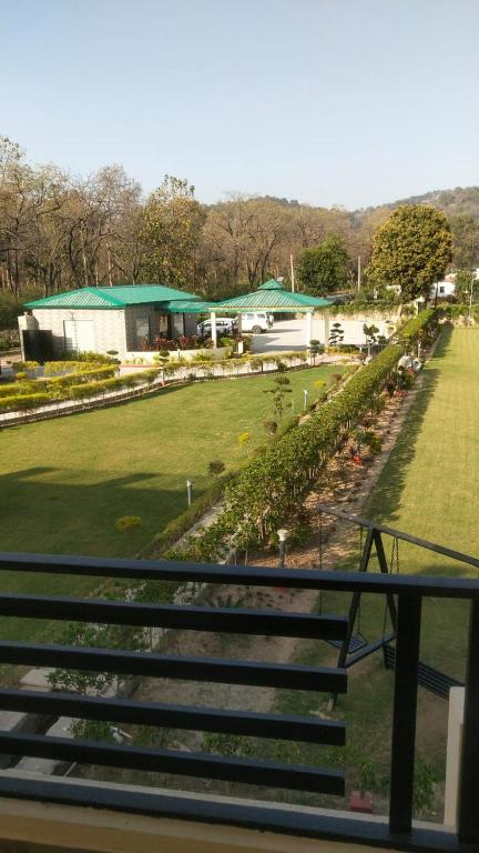 vasant corbett resort