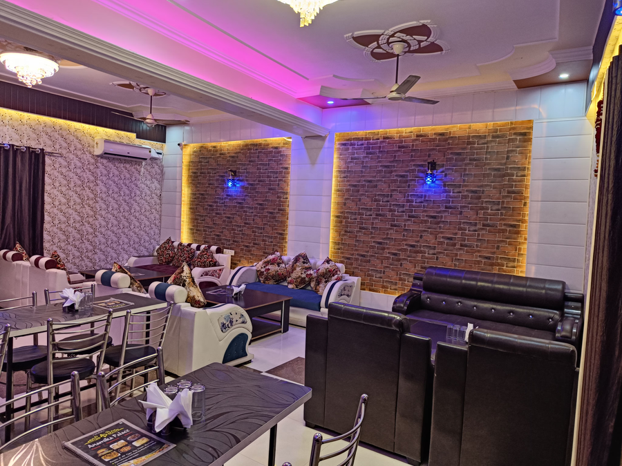 Anamika Palace,Faizabad,2 star