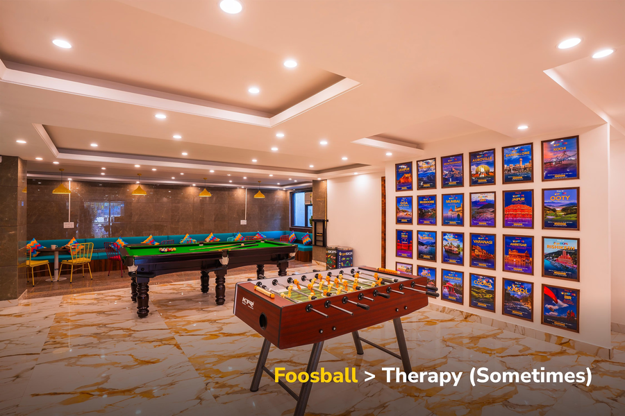 gostops gurugram baani square plus private rooms and dorms