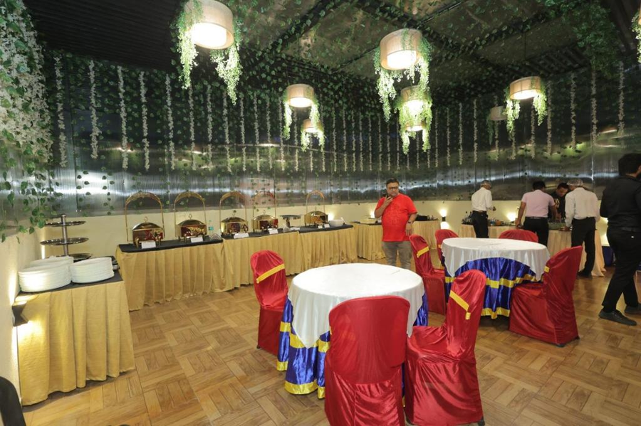 The Elgin Hotel,Bhowanipore,3 star