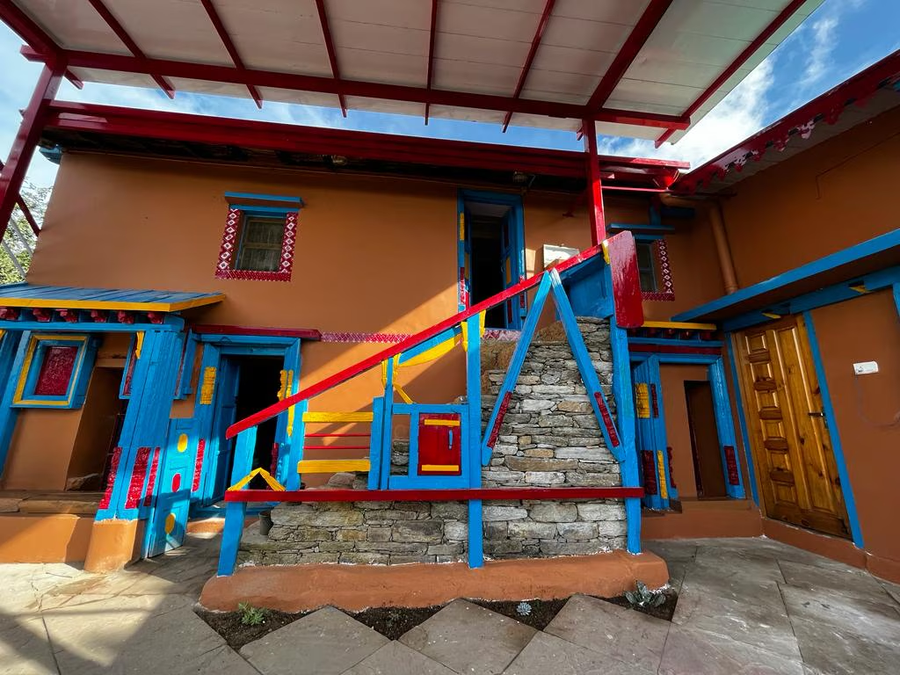 Kafal Pako - Luxury Mountain View Stay In Mukteshwar,Dhanachuli,3 star