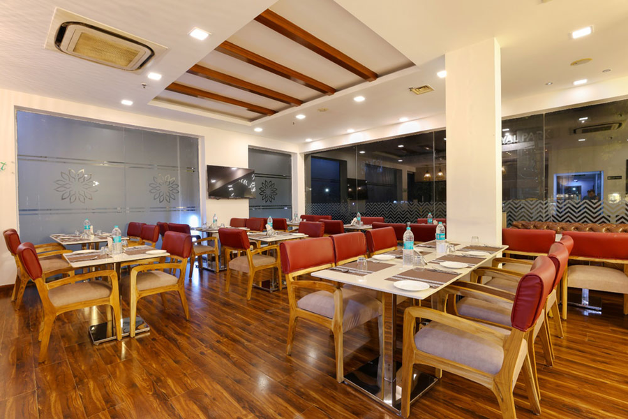 Opo Premier Gk 2,Greater Kailash,4 star