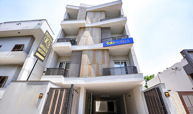 fabhotel k9 imperial