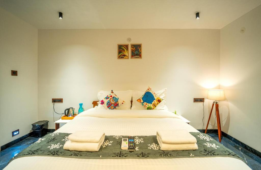the enchanted nest luxurious cottages near akshi beach