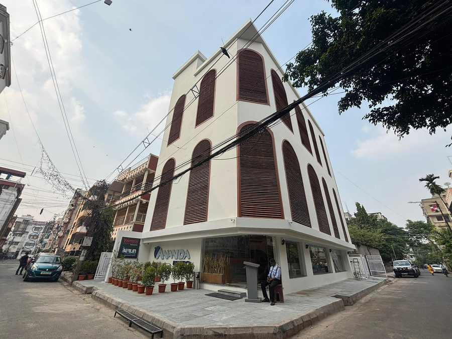 Hotel Metro Prime,Tangra,3 star