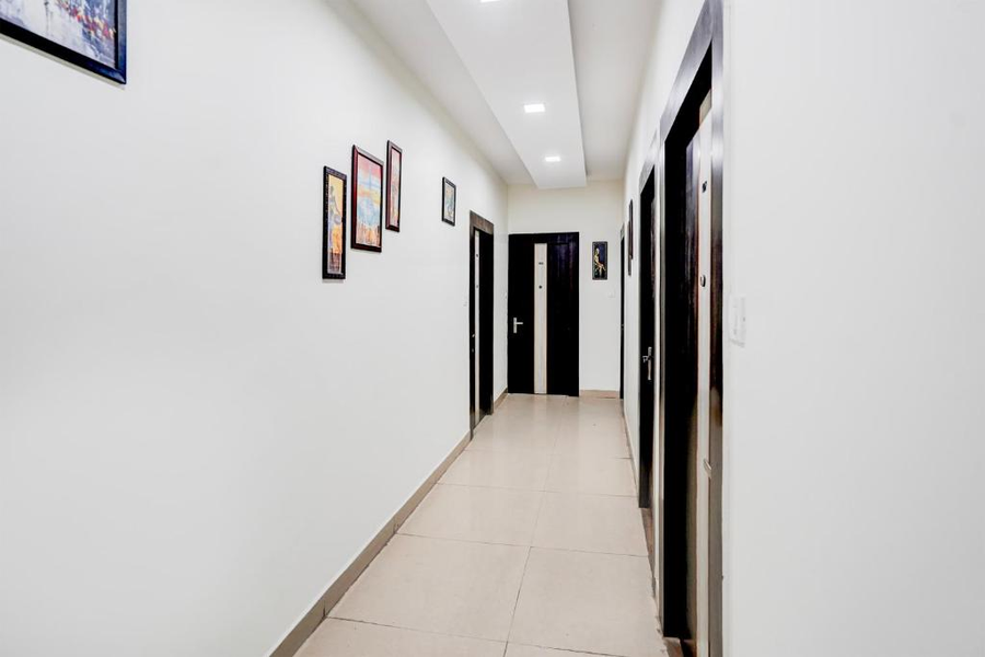 super townhouse faizabad road opp bbd university