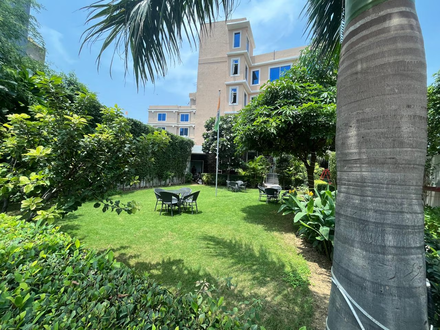 v hotel tssg igi airport delhi