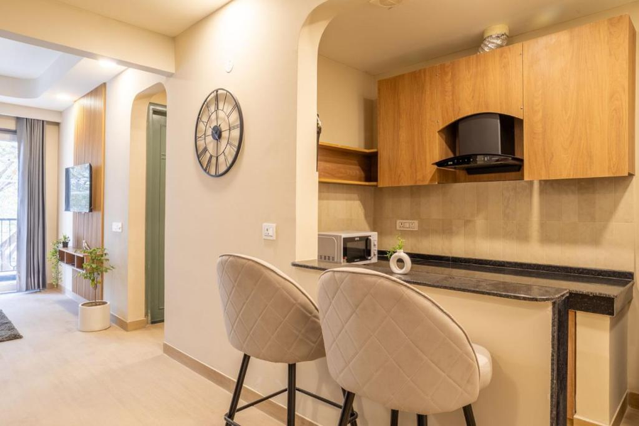 Housr 1 Bhk Apartments Sector 42 Gurgaon Near Two Horizon Centre,,3 star