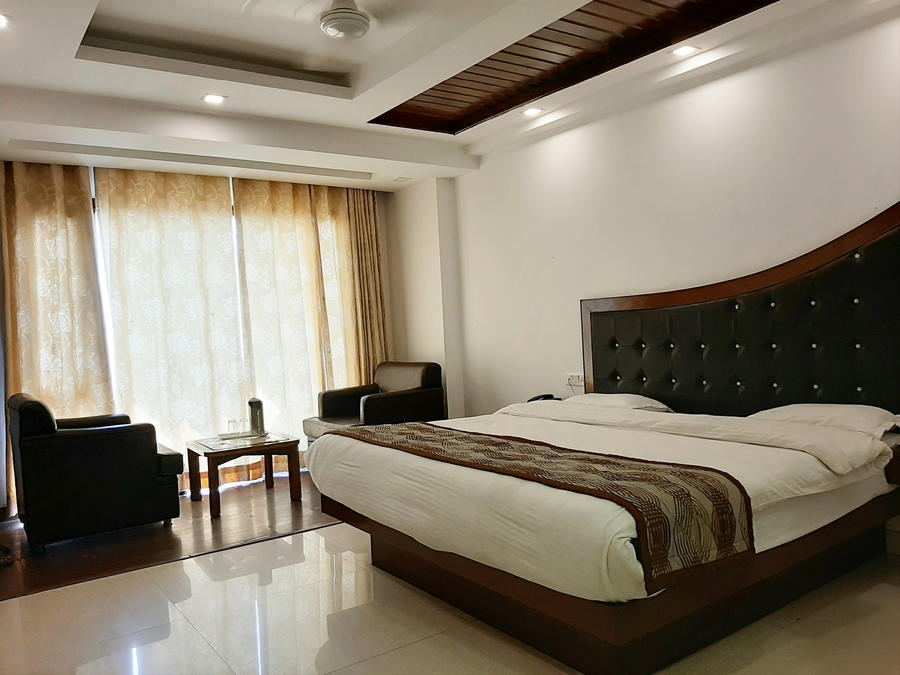 Ksp Royal Valley View Hotel,Kulri Chowk,3 star