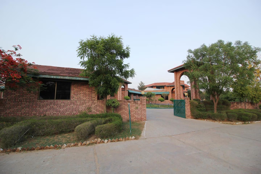 Swapanlok Farms And Resorts,,3 star