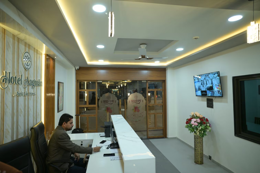 Hotel Aagman,,3 star