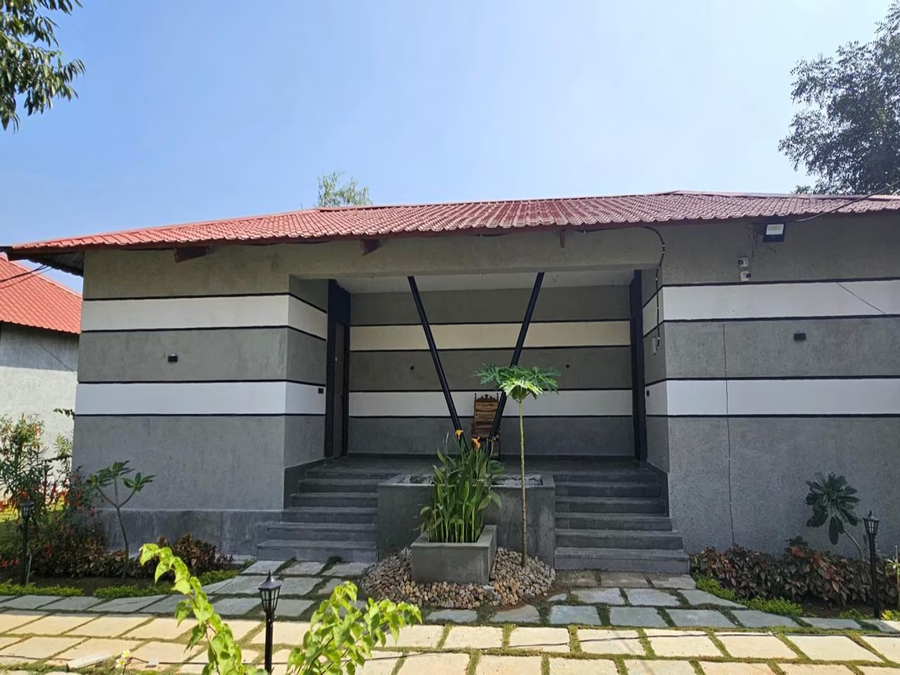 Shiv Ganga Kanha Resort,Baihar,4 star