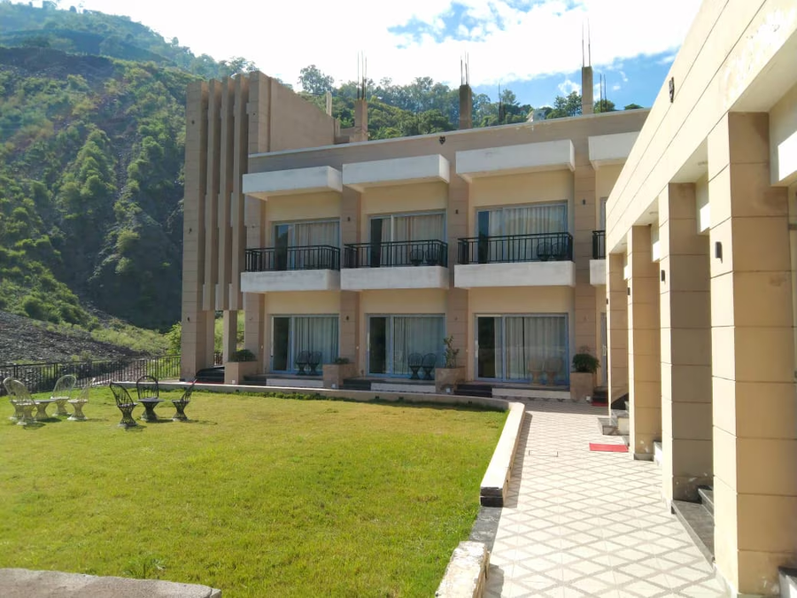 Royal Suites Chakki Morh,,2 star