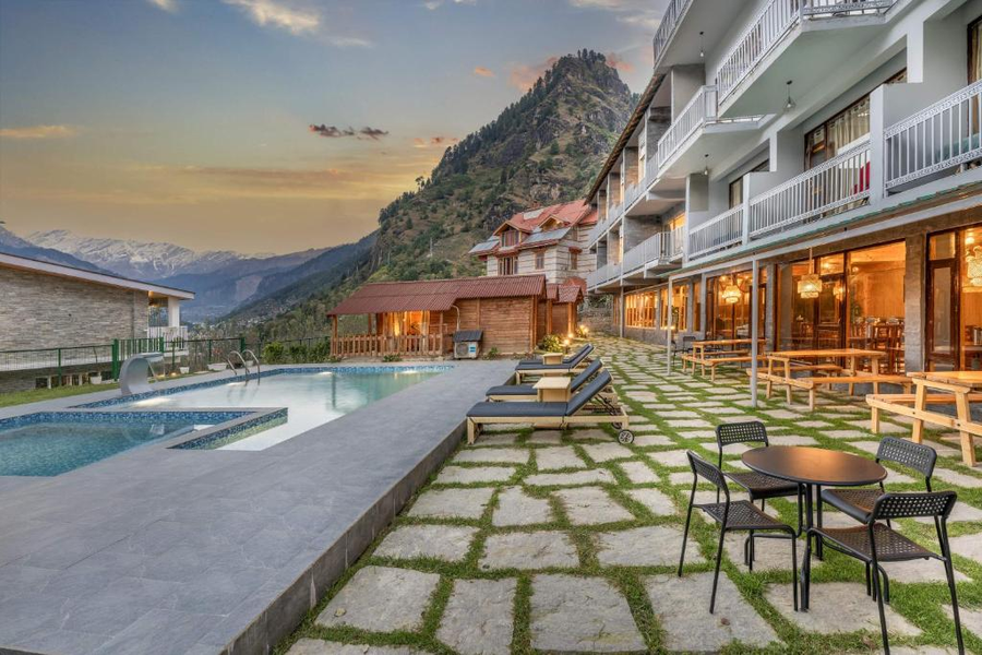 Echor Himalayan Heights Manali,,4 star