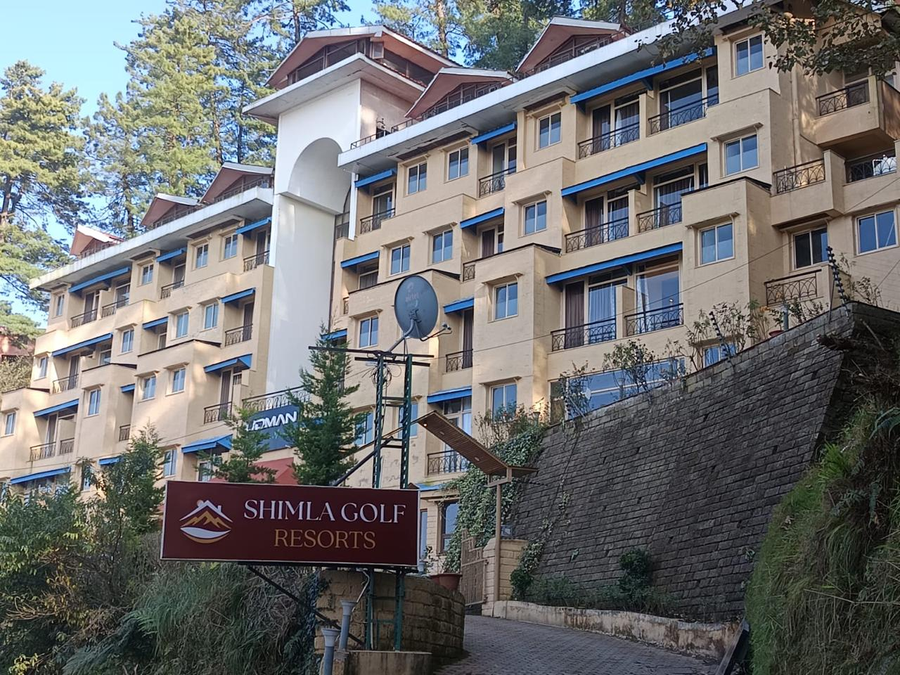 Shimla Golf Resorts,Naldehra,4 star