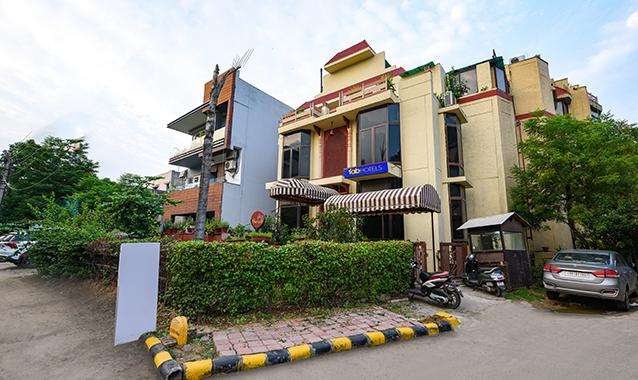 fabhotel siris 18