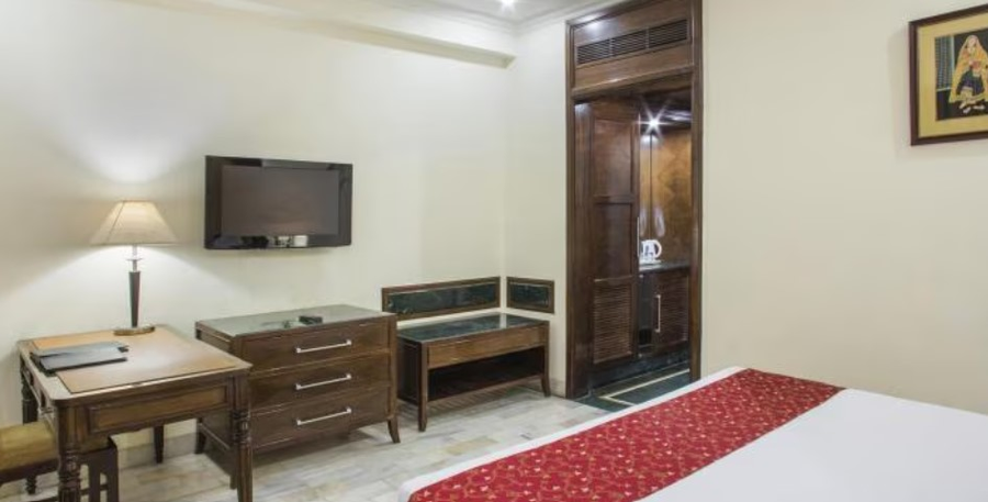 Hotel Mansingh Palace,,3 star