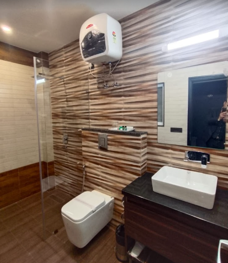 the sm hotel by rmr hotels