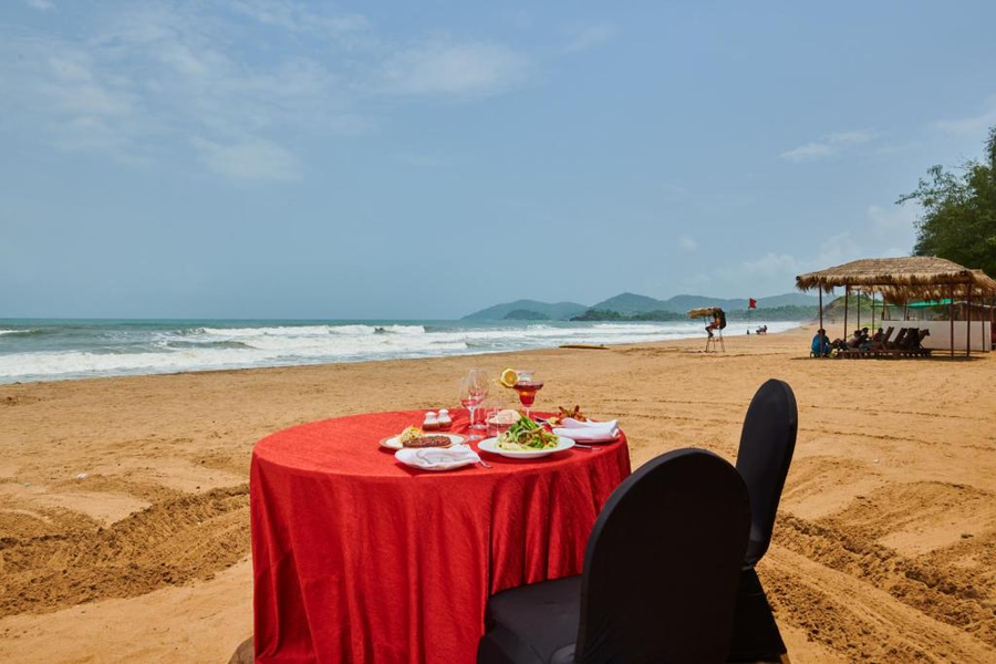 the lalit golf and spa resort goa