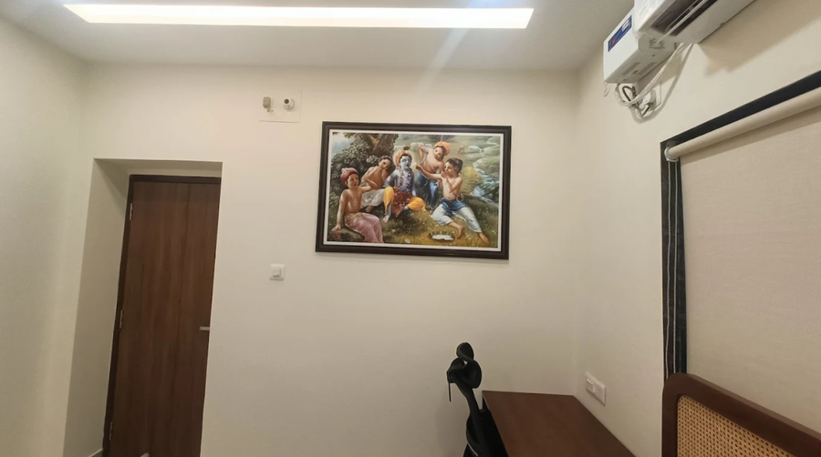 Hare Krishna Stays,,3 star