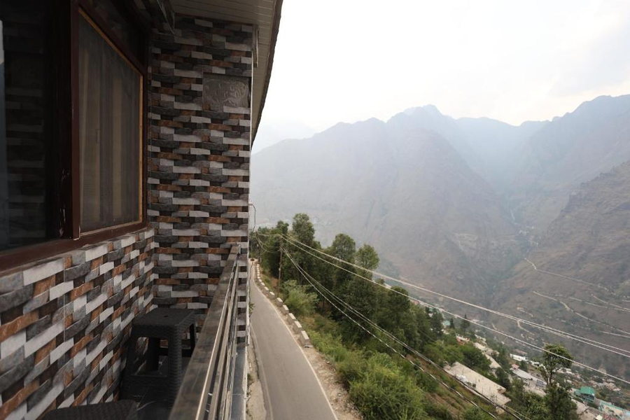 The Sleeping Beauty Hotel,Chamoli>>Auli,3 star