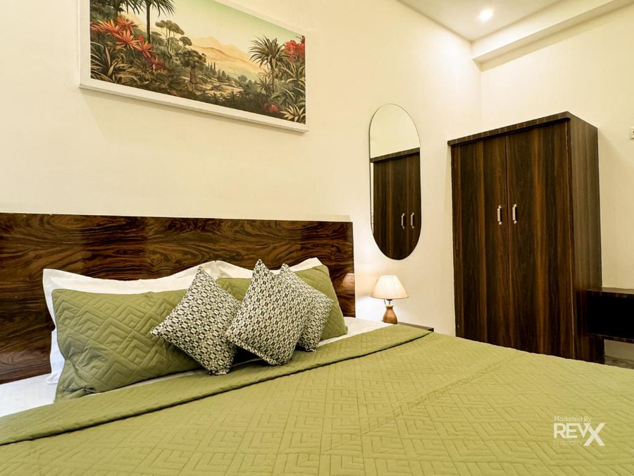 hotel vrinda sarovar