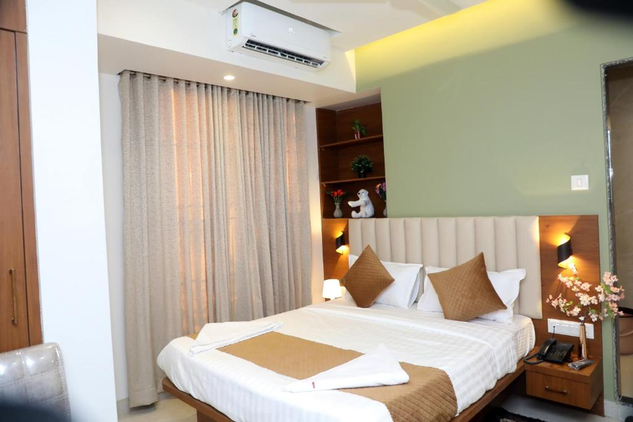 Hotel Success Executive,Dighe,2 star