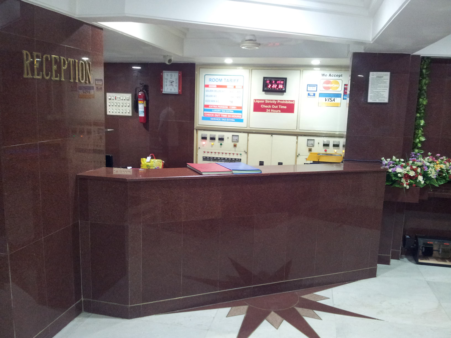 hotel golden plaza