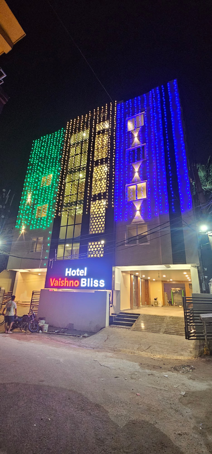 Hotel Vaishno Bliss,,3 star