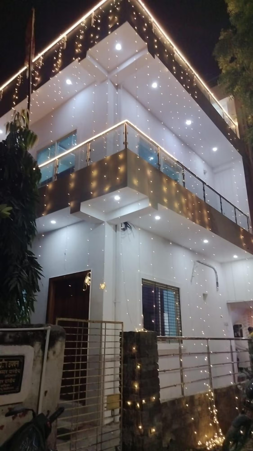 Narayan Stay,,2 star