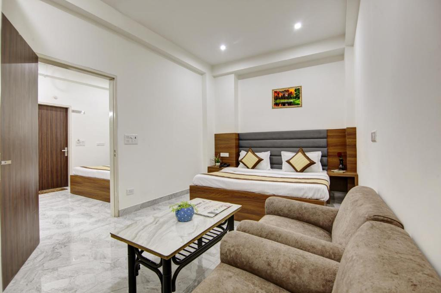 hotel sb inn new delhi railway station