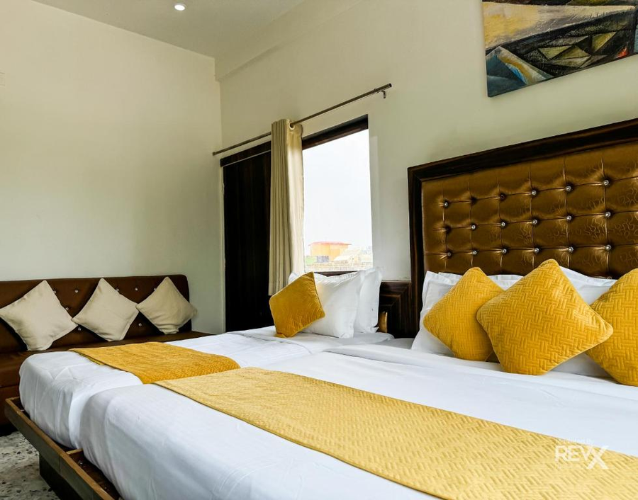 hotel vrinda sarovar