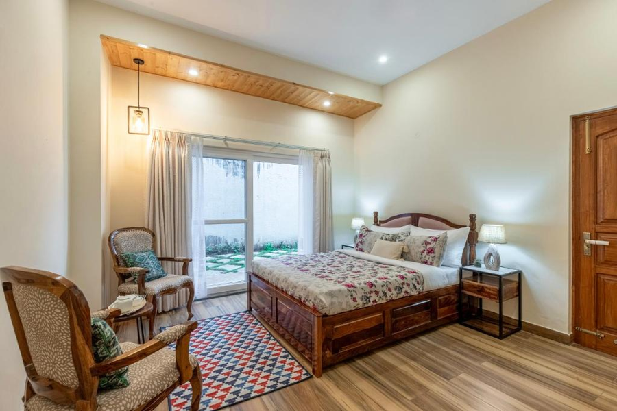 elivaas 3 bhk with garden and scenic views alpenglow