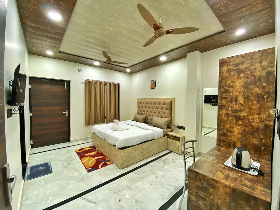 Govindam Royal Stay,,3 star