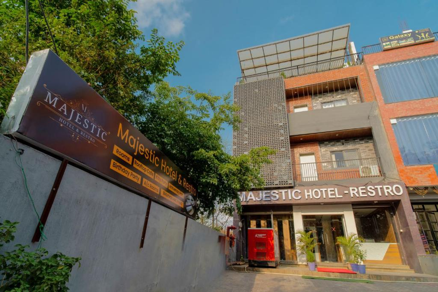 majestic hotel and restro