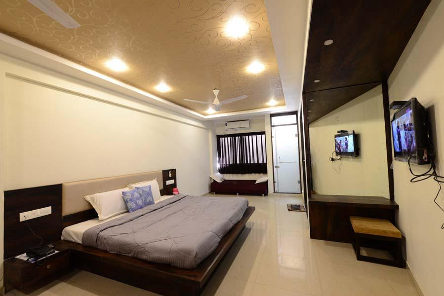 Hotel Manila,Kalupur>>Ahmedabad,2 star