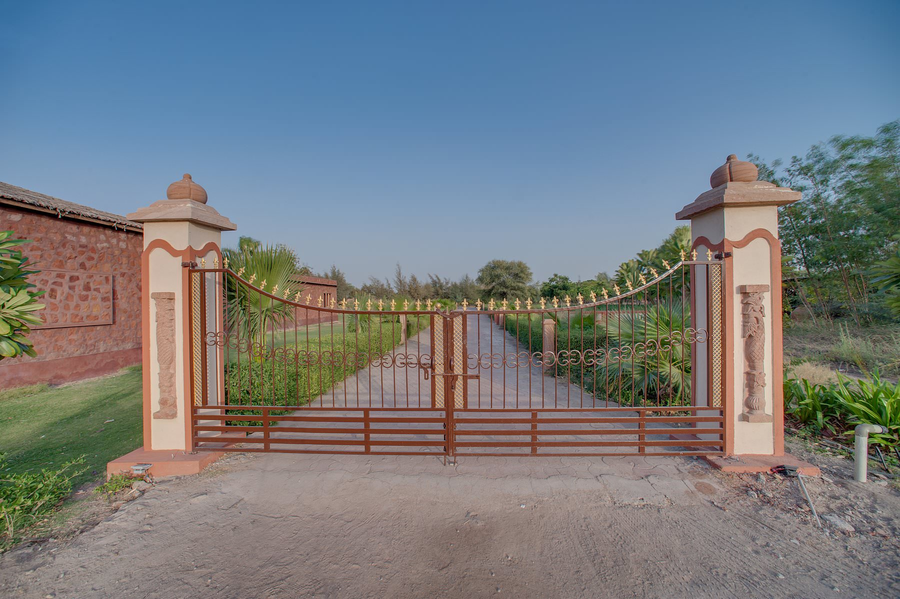 royal safari lakeside resort little rann of kutch