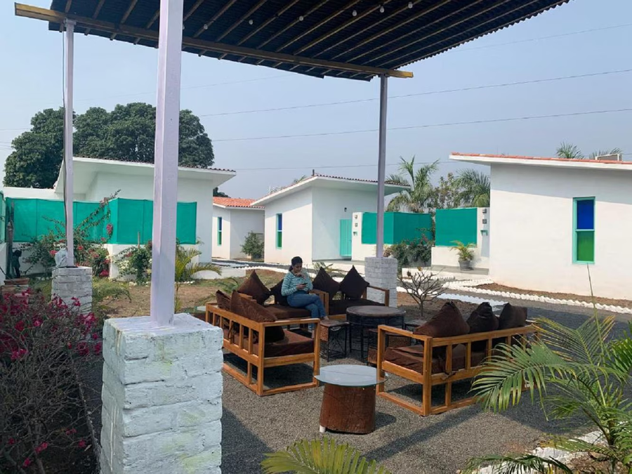 Tiger Safari Lodge,,3 star