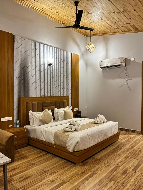 wonderwood corbett resort