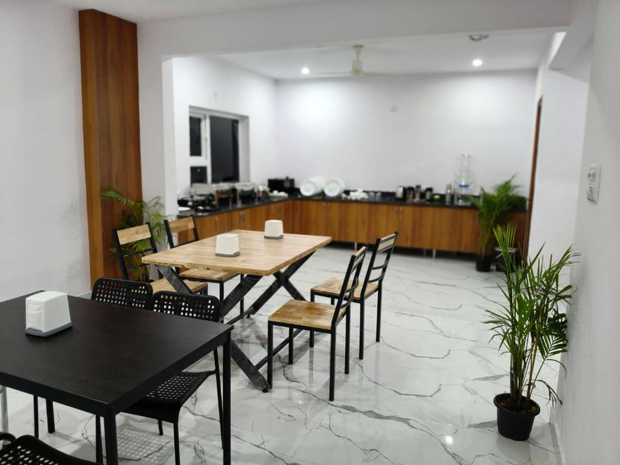 keerthis comforts near kempegowda international airport