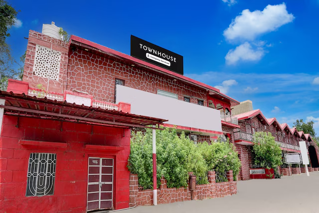 Townhouse Rampura Formerly Rawat Resort,Osian>>Jodhpur,3 star