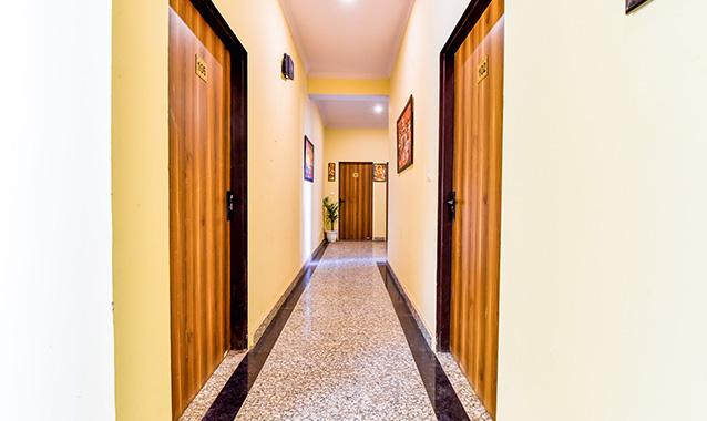 Fabhotel Golden Manor Inn,,3 star