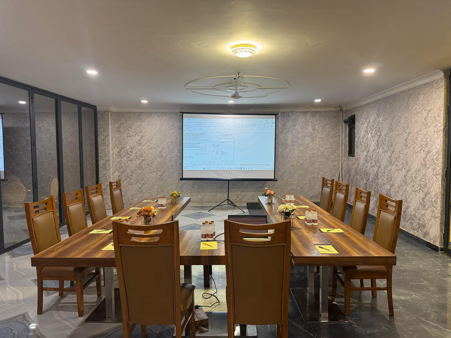 V Hotel Tssg Igi Airport - Delhi,Mahipalpur,4 star