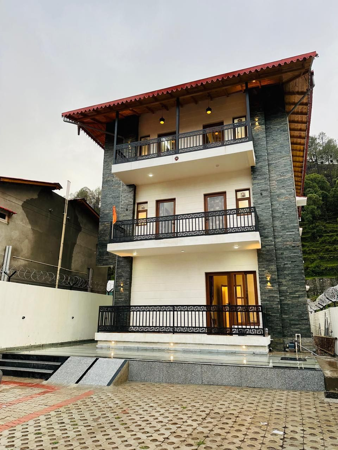 Hills Crown Key Shree Bhawan,Bhowali,3 star