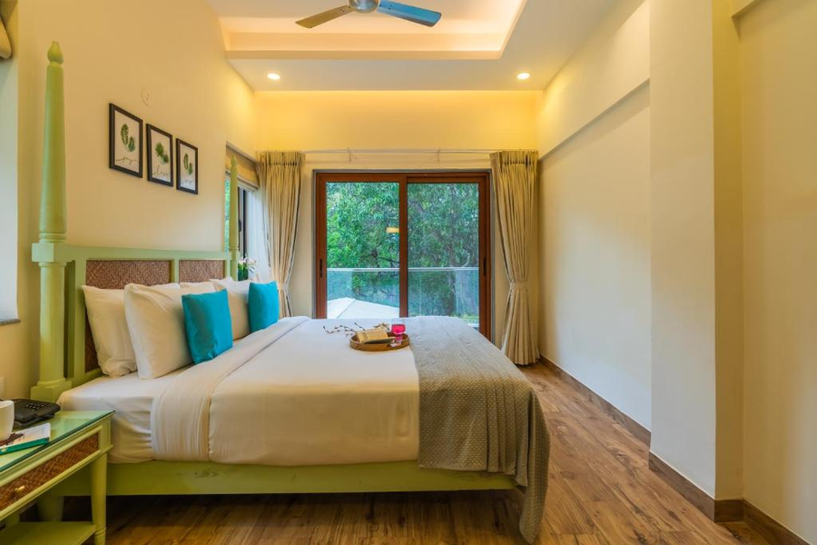 elivaas 3 bhk with pvt pool azalea