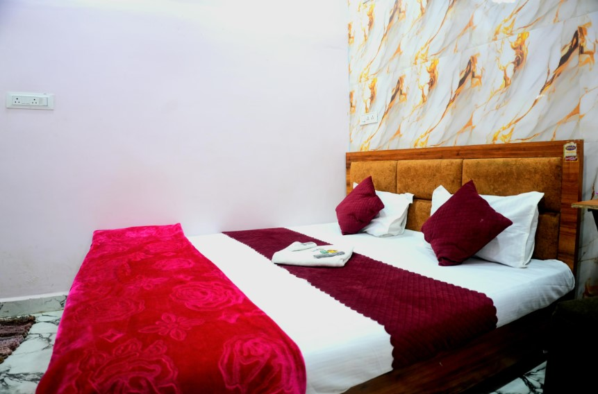 Hotel Ganraj,,3 star