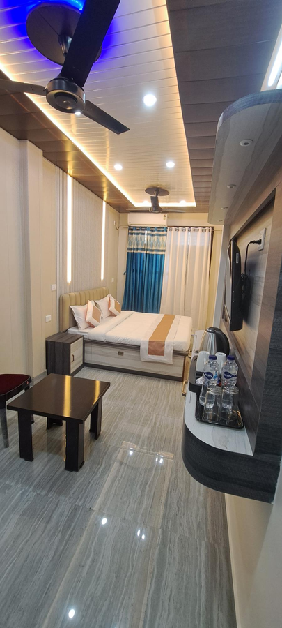Sun High Stay Luxury Guest House,,2 star