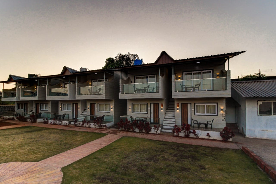 Royal Resort,Avakali, Mahabaleshwar,2 star